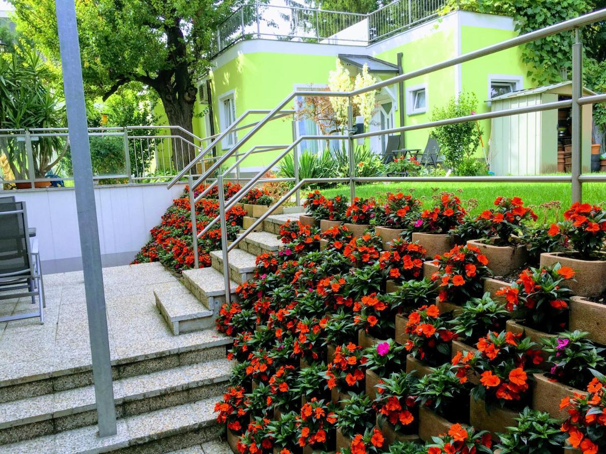 Ajo - Alte Donau Terrace - Self-check-in Apartment Wien